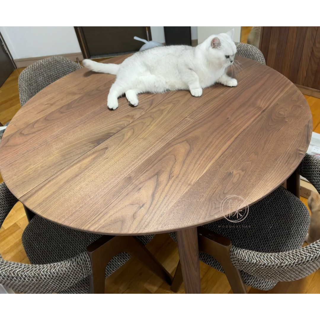 DELIGHT Round Extendable Table 實木圓開合餐枱
