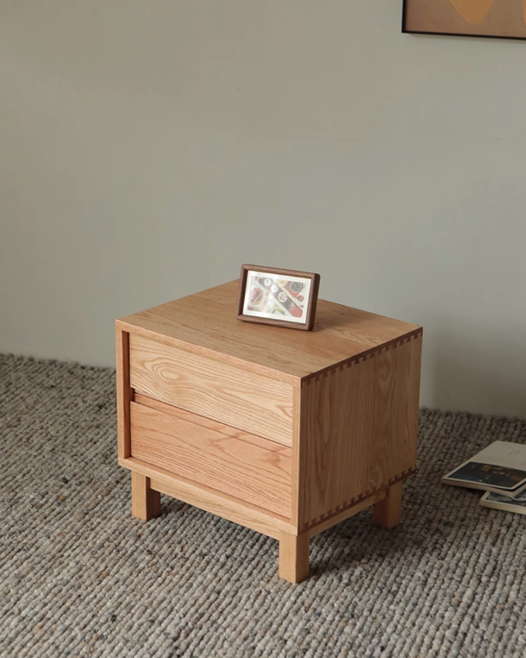 SIMPLY 2-Drawer Bedside Cabinet 02 實木床頭櫃