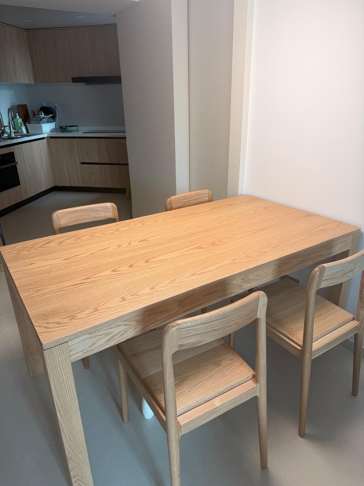 SIMPLY Square Dining Table 實木餐枱