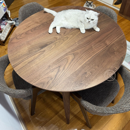 DELIGHT Round Extendable Table 實木圓開合餐枱