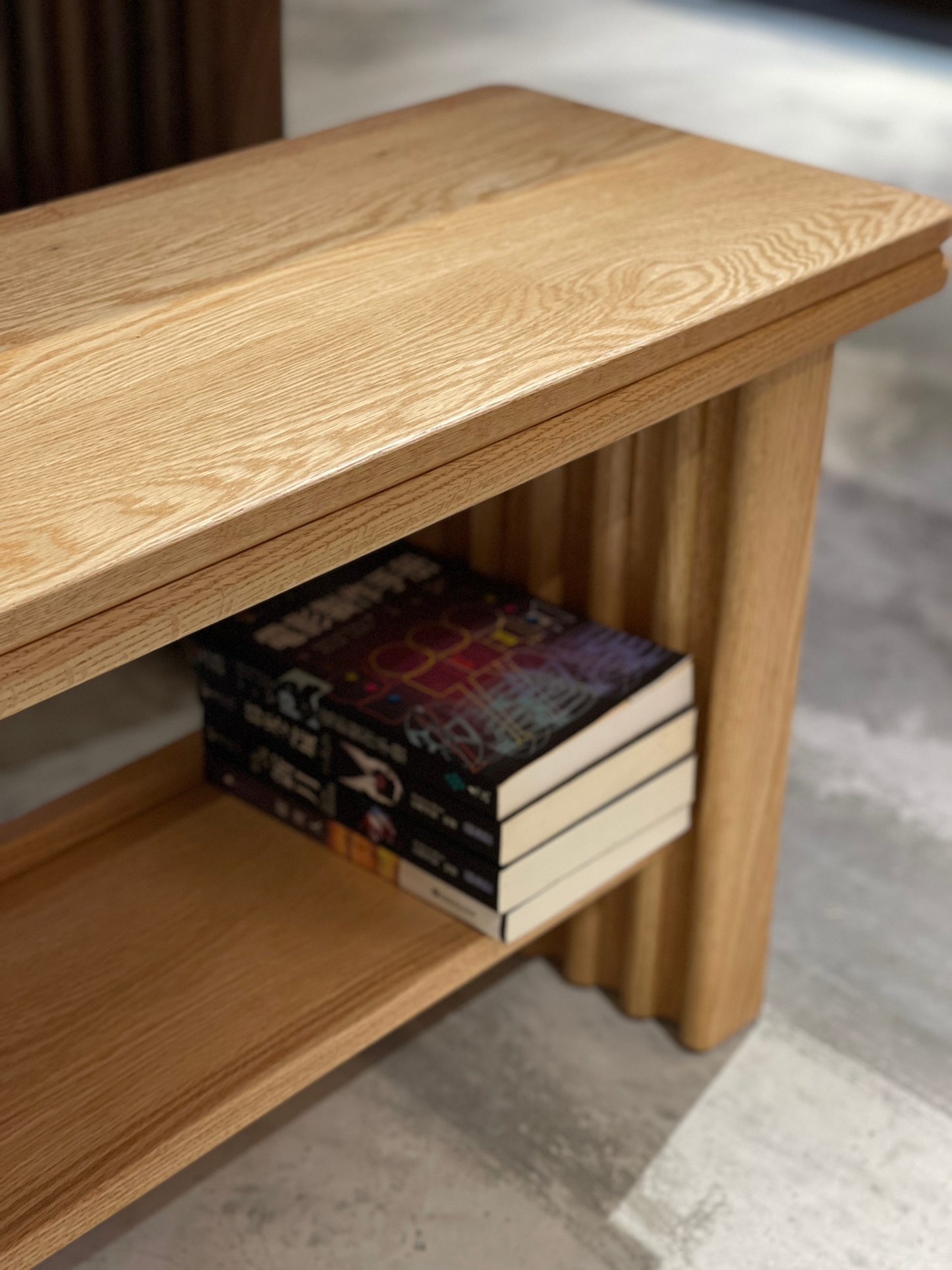 DELIGHT Bench with Shelf 02 實木長椅（可訂造）