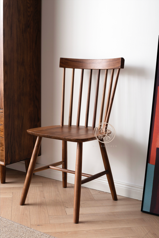 LUMINOUS Windsor Dining Chair 實木餐椅 (原木/胡桃木色)