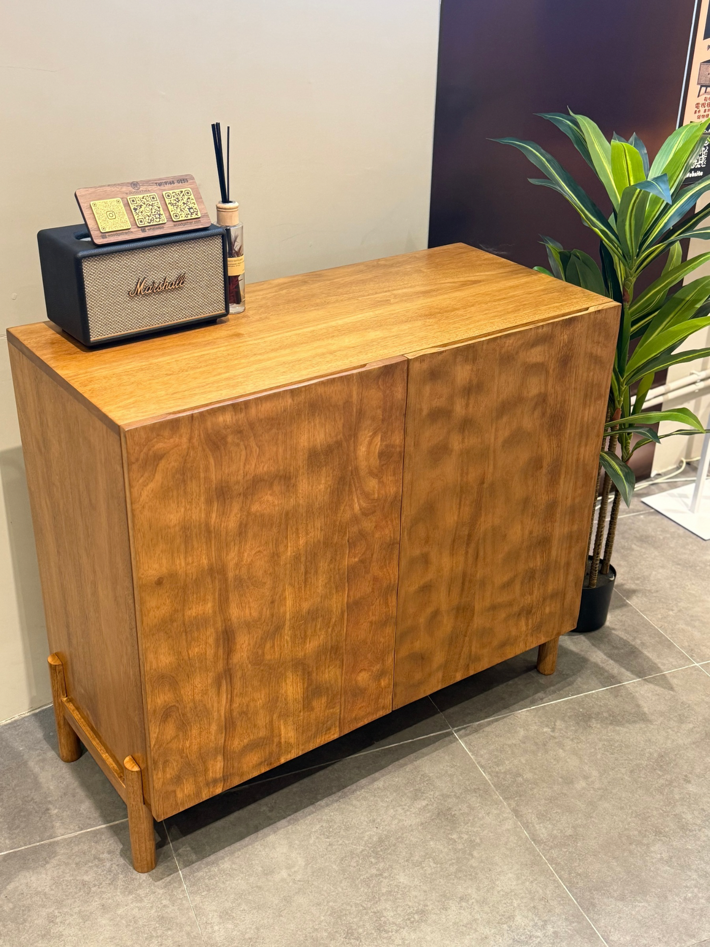 ATELIER Ripple Wave Sideboard 實木海浪紋邊櫃