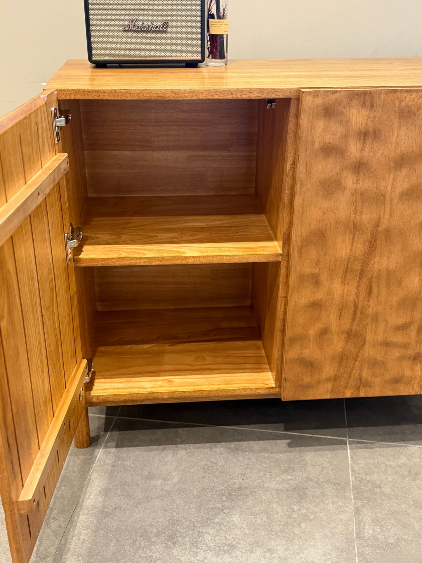 ATELIER Ripple Wave Sideboard 實木海浪紋邊櫃