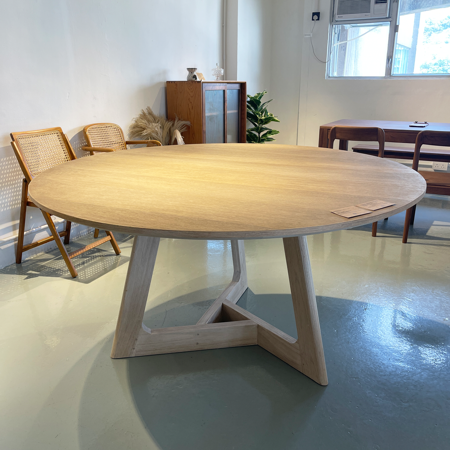SUNGKAI Dining Round Table 佩龍木圓枱