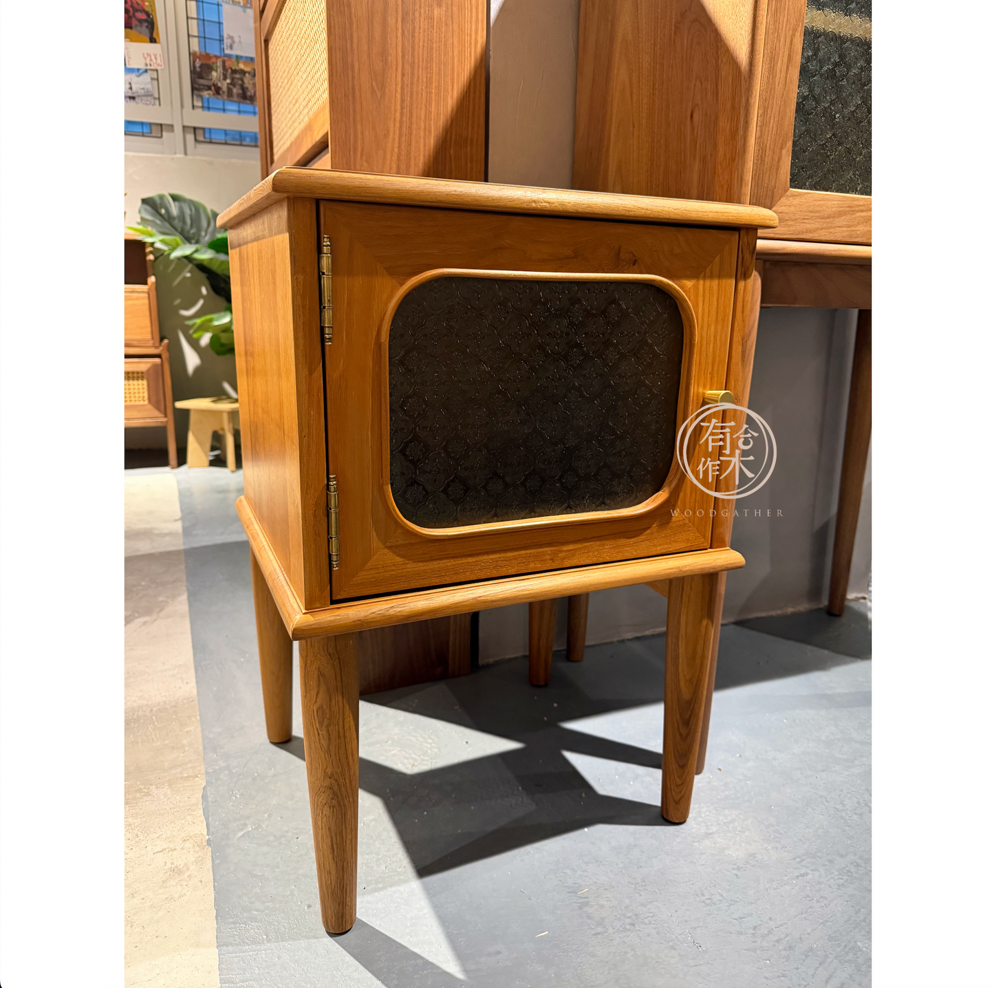 DELIGHT Bedside Cabinet 實木床頭櫃（可訂造）