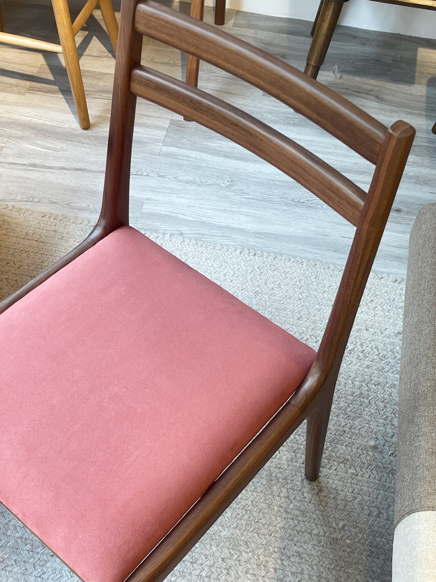 FOREST Dining Chair 02 實木座墊餐椅