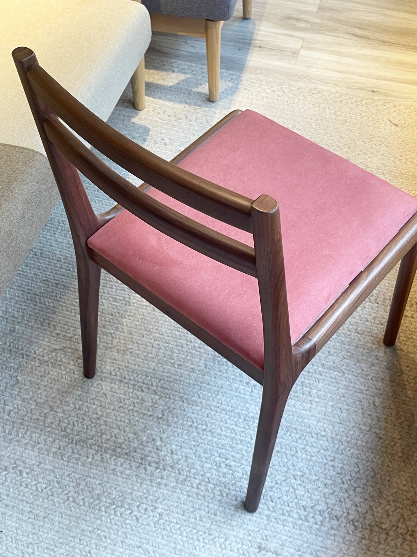 FOREST Dining Chair 02 實木座墊餐椅