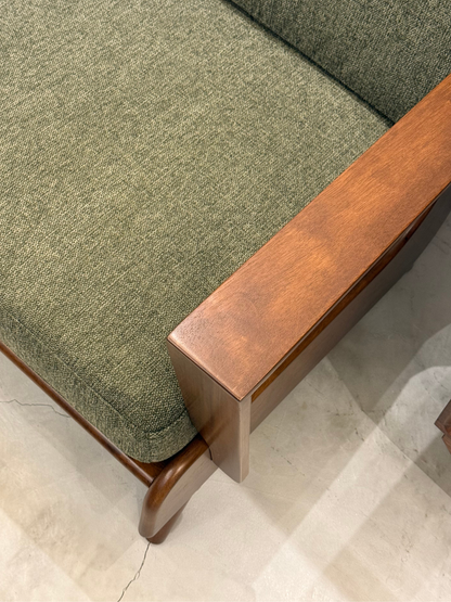 VARIETY Sofa 06 實木梳化（單座/2座/3座）- 胡桃木色