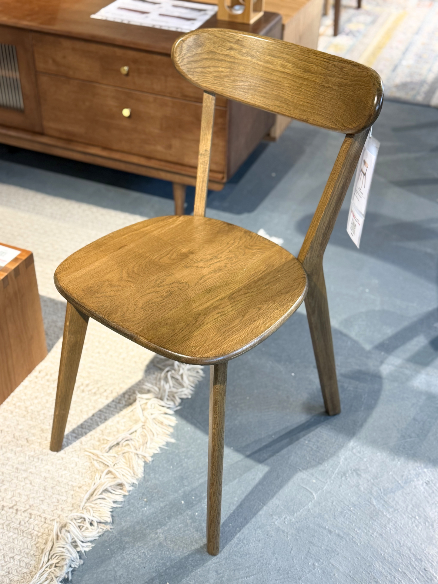 LUMINOUS Dining Chair 實木橡木餐椅 (胡桃木色)