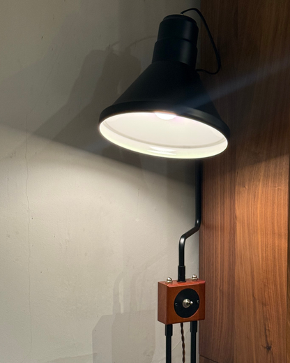 Tag-W Vintage Stand Light 復古座地燈